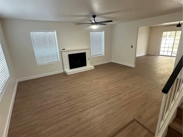 8425 Charles Ct, Las Vegas, NV 89145