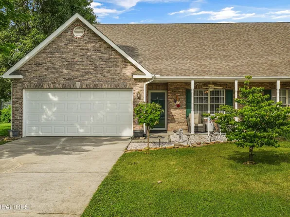 1676 Emerald Pointe Ln, Knoxville, TN 37918