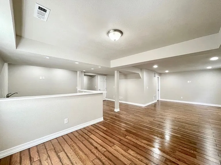 7778 Buckeye Tree Ln — Photo 44