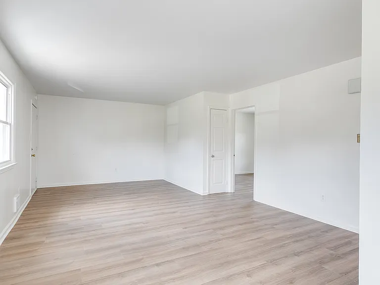 1600 Pollock St #B — Photo 15