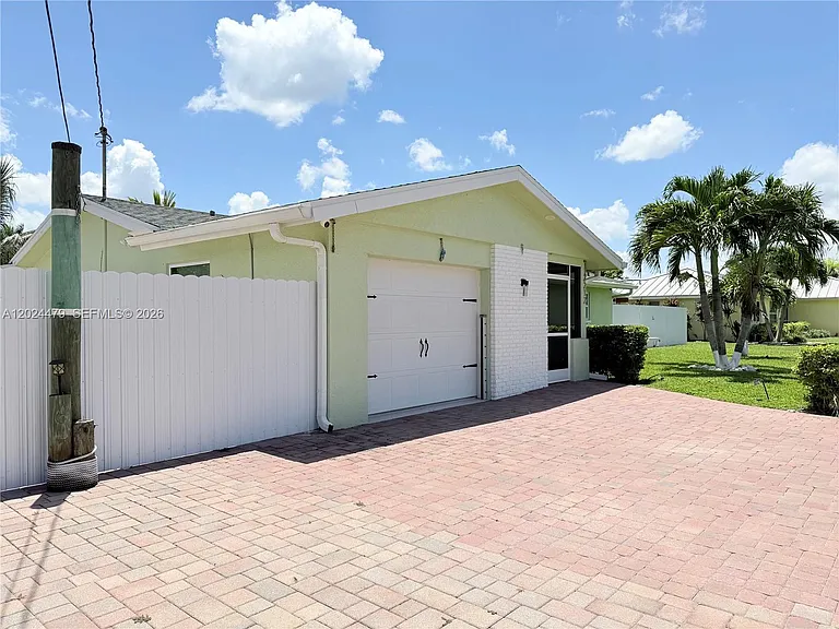 2212 Club House Rd — Photo 9