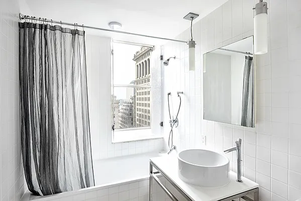 Rented by Warburg | media 40