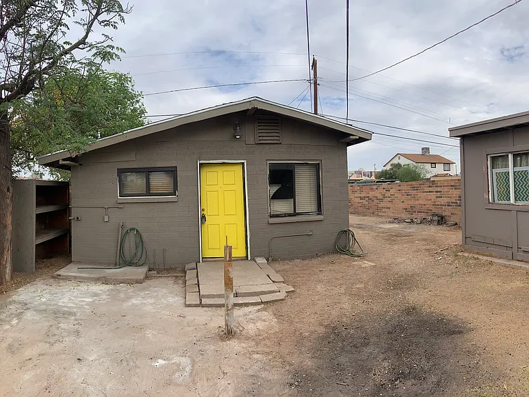 942 W Mohave St #B — Photo 1