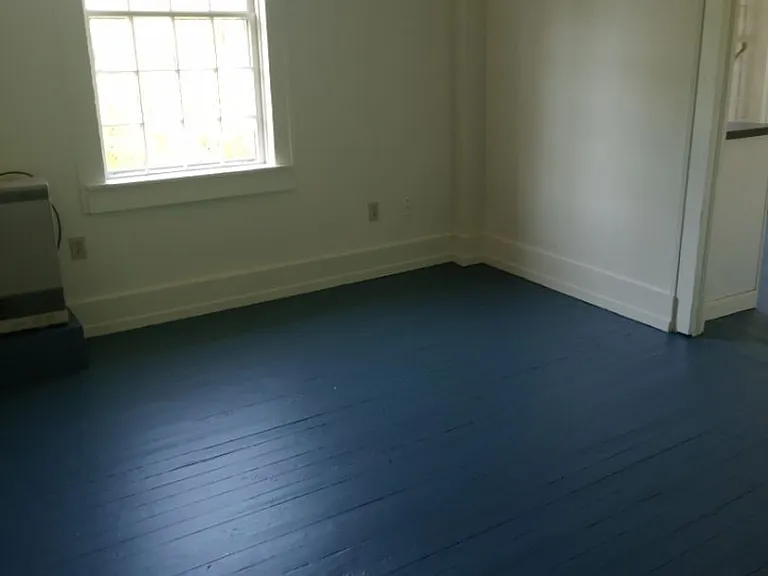 8-10 Conant Sq — Photo 7