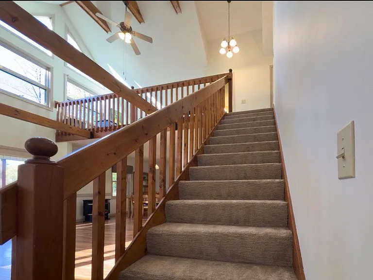450 Rhododendron Ln — Photo 10