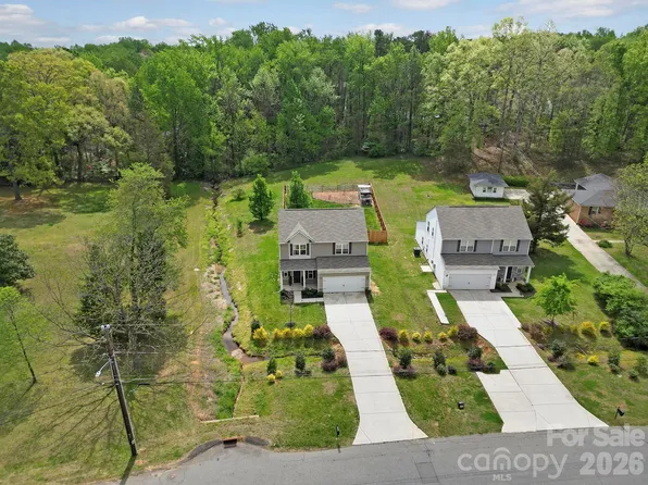 12120 Plover Dr, Charlotte, NC 28269