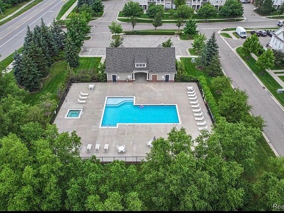 3rd image of 4109 Addington Dr