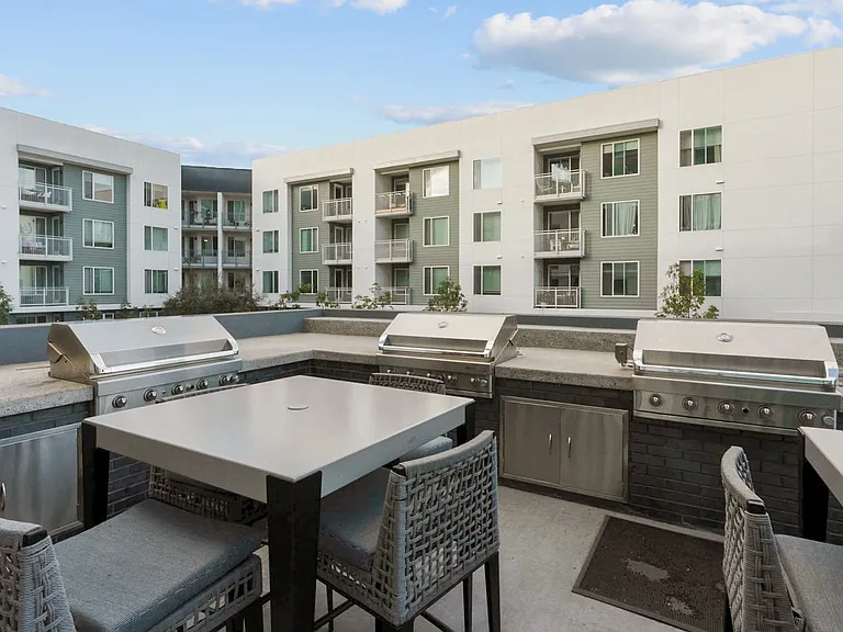 Vive Luxe, San Diego, CA, Outdoor Lounge