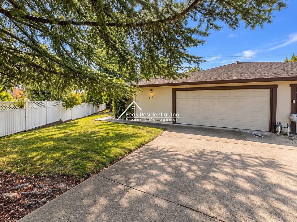8330 Crossoak Way