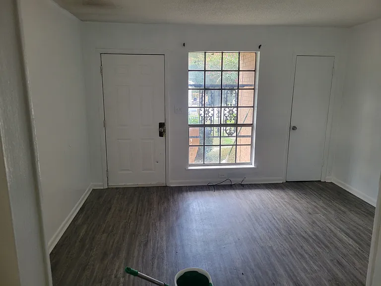 6212 Walden Ave #A — Photo 6