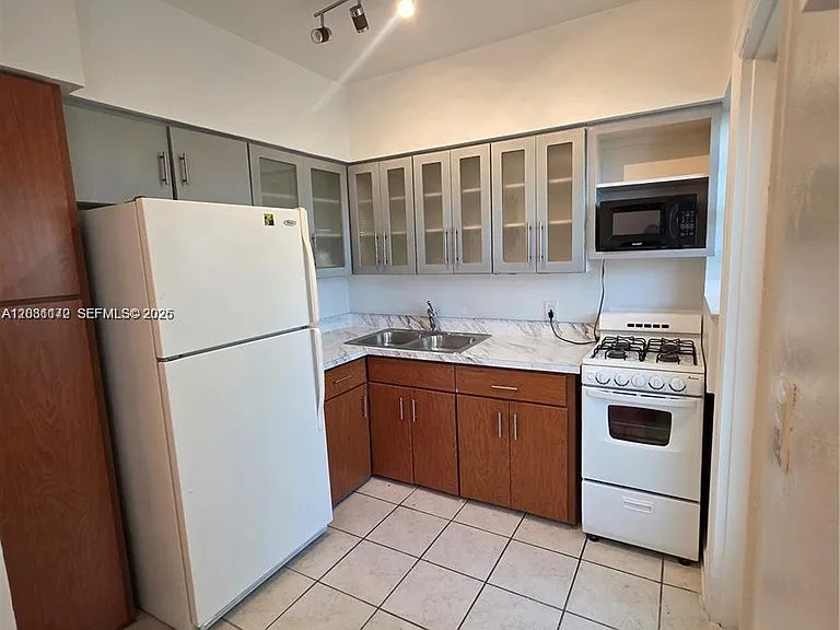 8024 Harding Ave #1 — Photo 20
