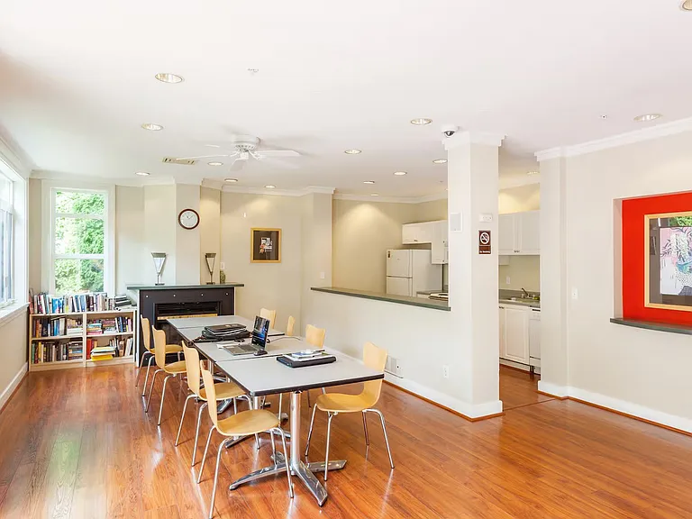 2414 1st Ave #320 — Photo 32