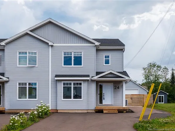 24 Brooklyn St, Moncton, NB E1A 7E8