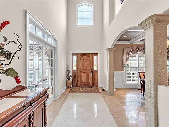 3rd image of 6724 Breeze Point Dr