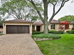 436 Bunning Dr, Downers Grove, IL 60516