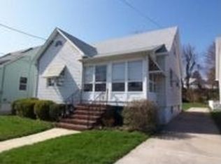 13 W Grochowiak St, South River, NJ 08882
