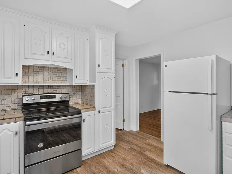 214 Blanchard Pl — Photo 4