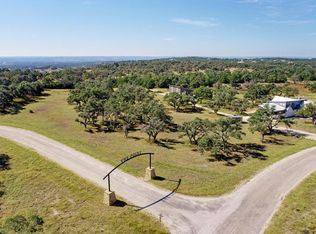 36 Trophy Oak Point, Fredericksburg, TX 78624