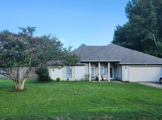 1 Crestwood Dr, Cabot, AR 72023