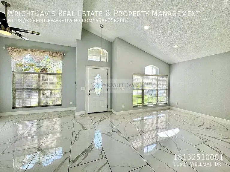 11504 Wellman Dr — Photo 3