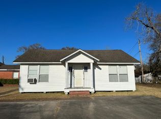 225 E Avenue K, Silsbee, TX 77656