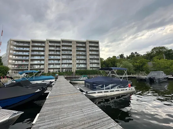 Bay Rd #604, Kenora, ON P9N 3P3