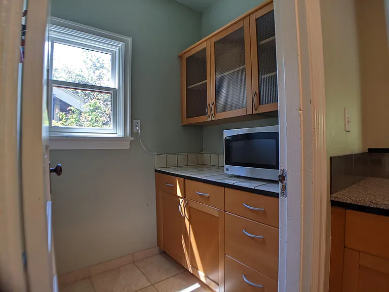1827 N Skidmore St — Photo 24