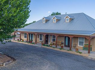 70 Shawn Ln, Los Lunas, NM 87031