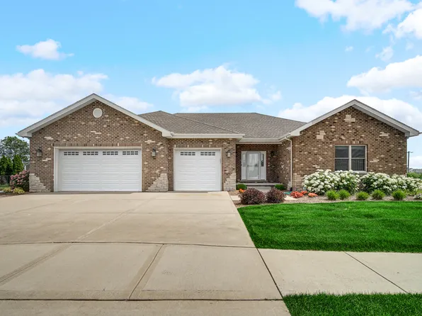 1096 Windfield Dr, Manteno, IL 60950