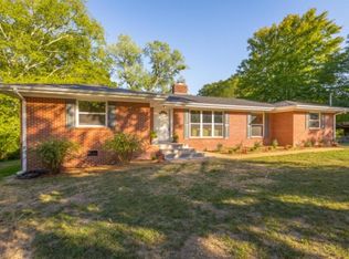 5422 School Dr, Hixson, TN 37343