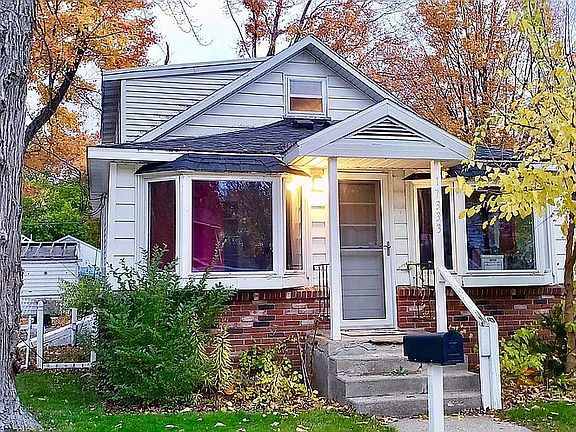 5th image of 17333 Villa Park Ave