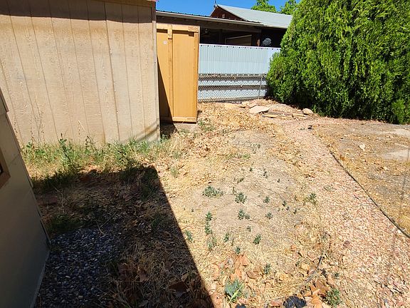 5th image of 1260 Pinyon Ave