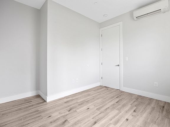 5th image of 586 Marcy Ave #2B