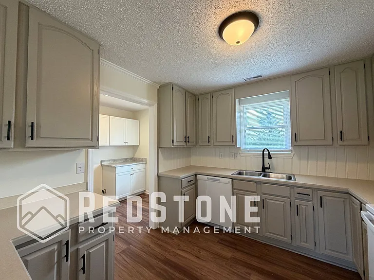 3138 Whitesell Dr #C — Photo 12