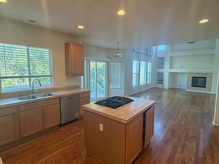 5891 S Tibet St — Photo 33