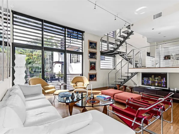 127 E Enid Dr #14, Key Biscayne, FL 33149