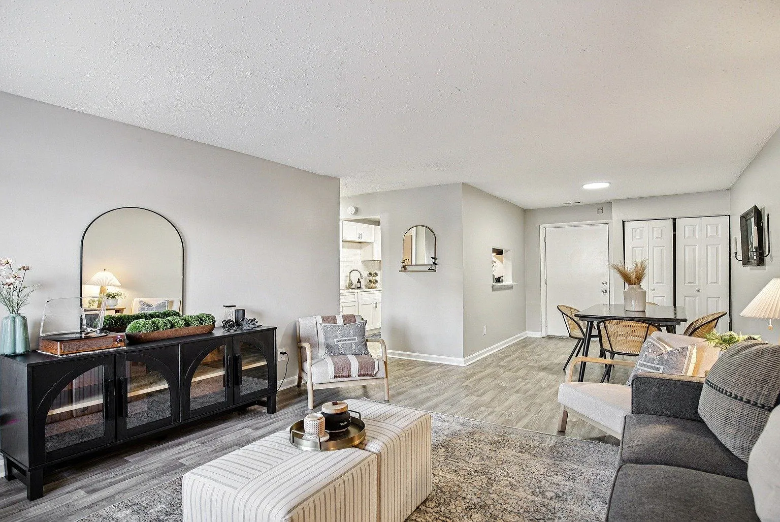 Compass Vista Apartments — Photo 4