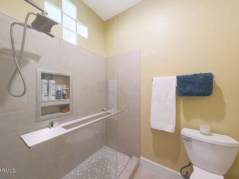 13804 N Saguaro Blvd #211 — Photo 28