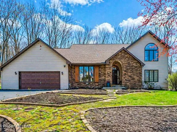 3 Fawn Ct, Mountain Top, PA 18707