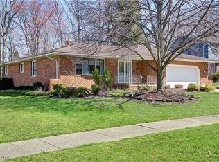 6819 Karen Dr, Seven Hills, OH 44131