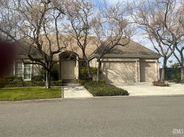 953 Cobble Shores Dr, Sacramento, CA 95831