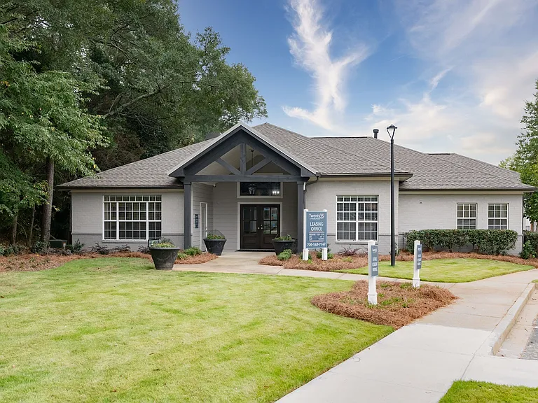 Twenty35 at Timothy Woods — Photo 15