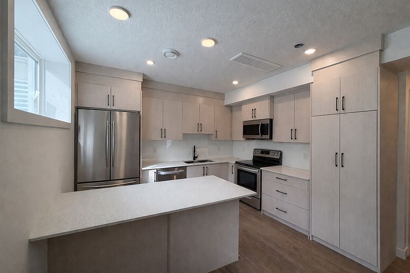 1st image of 11323 106th St NW #1B