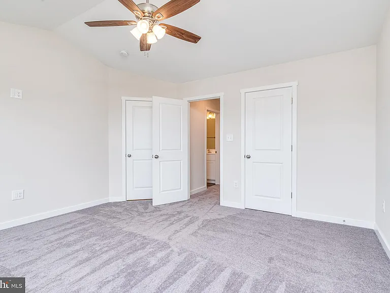 85 Moses Dr — Photo 30