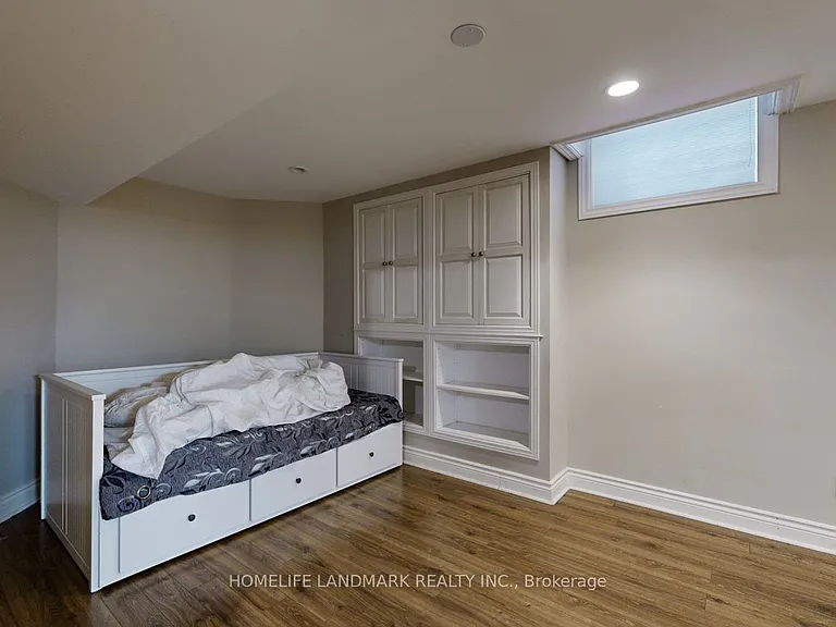 46 Green Ash Cres — Photo 35