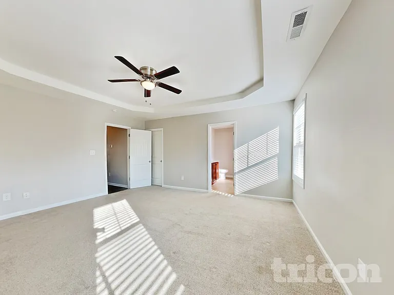 295 New Castle Ln — Photo 2