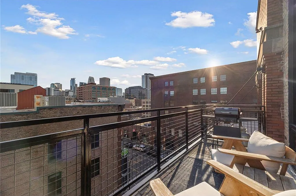 1 bed, 1.0 bath, 751 sqft, $2,495 — Photo 4