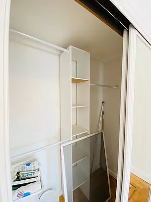 Rented by Mae Equities | media 18