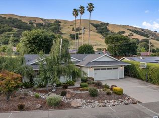 2700 Center Rd, Novato, CA 94947