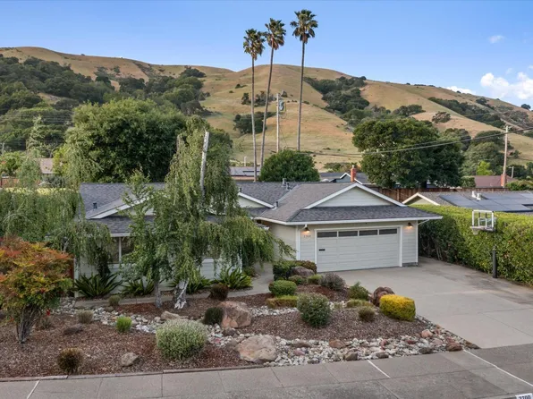 2700 Center Road, Novato, CA 94947